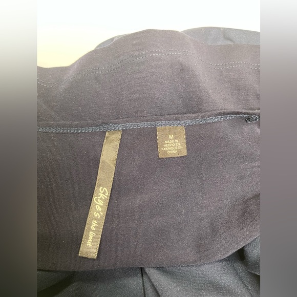 Front lace top - Picture 4 of 8